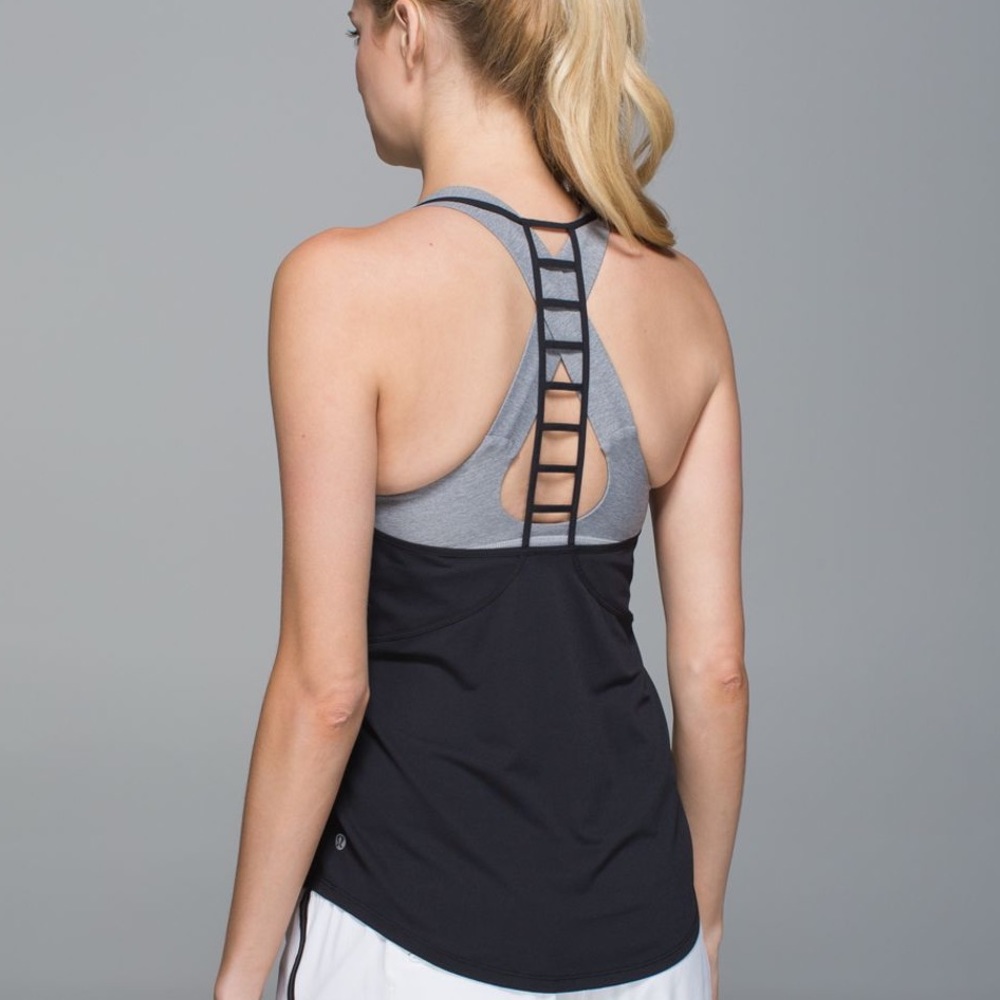 Lululemon Tank Top in Light Pink Size 6